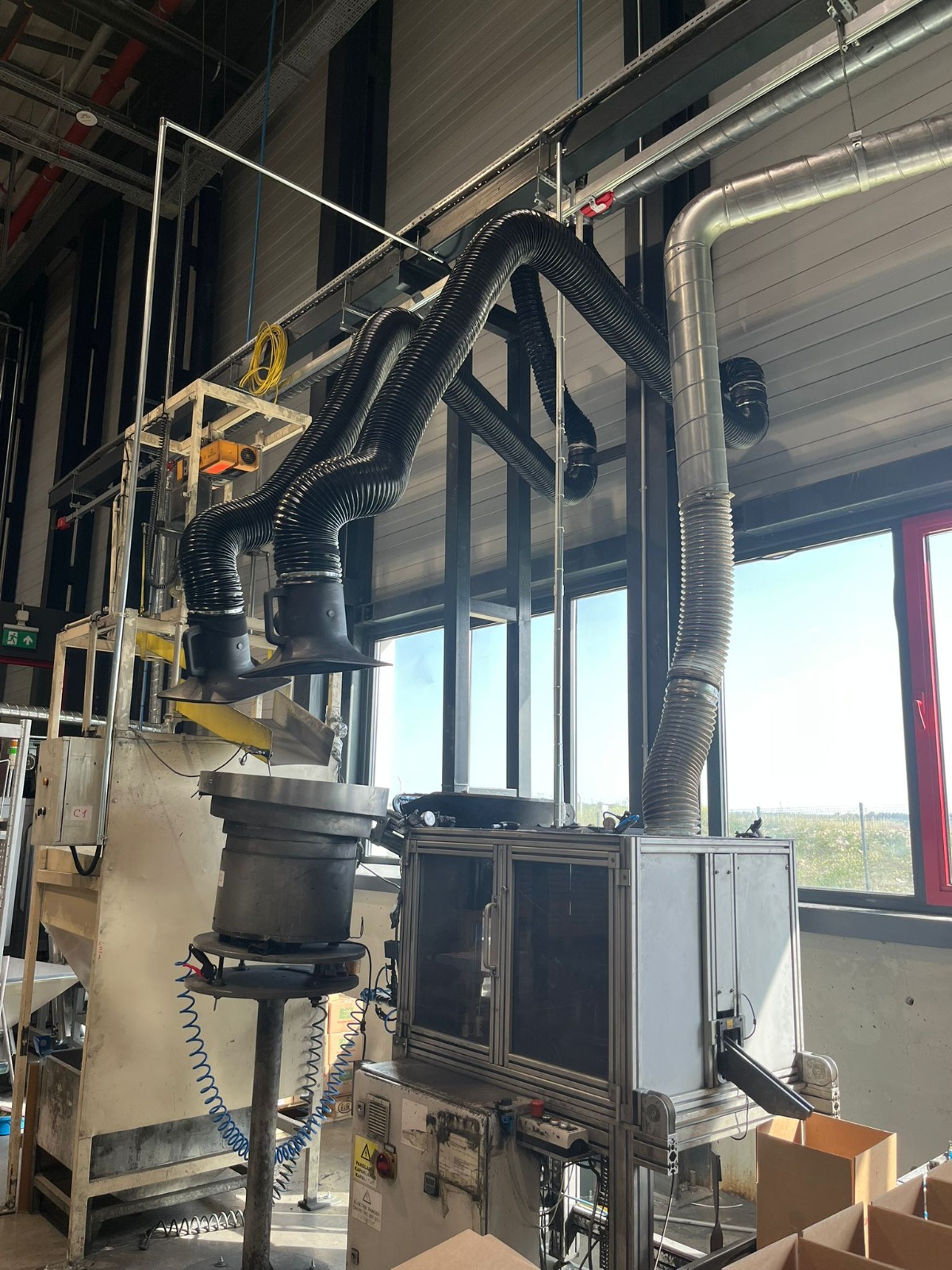 Jotun Boya Lokal Havalandırma ve Akrobat Kol Uygulaması